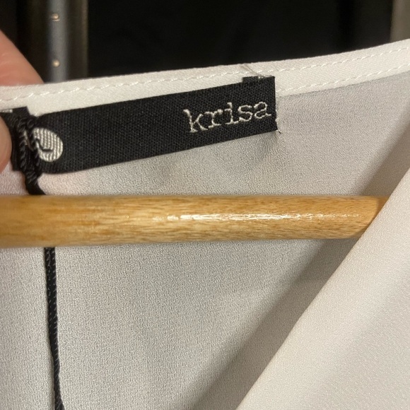 Krisa, surplice, Elegant Cold Arm White Women's Top, size Large - Picture 5 of 5